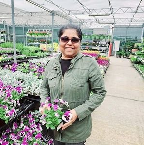 Meet your Posher, Sandra